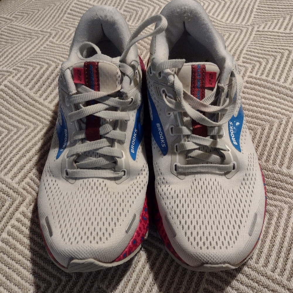 Women's Brooks Adrenaline 22 Shoes Pre-owned In Good Condition Size 7